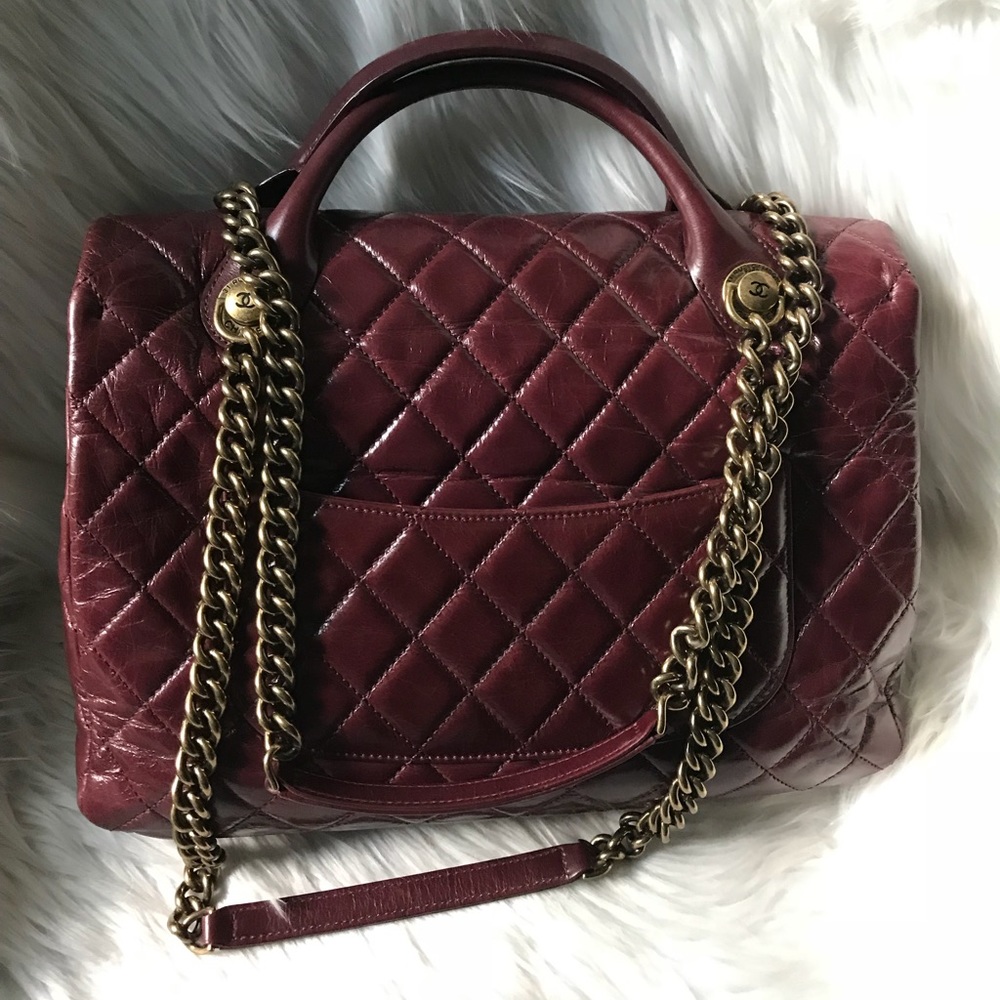 🎊Sold🎊CHANEL Calfskin Castle Rock Top Handle Bag - Picture 3 of 8